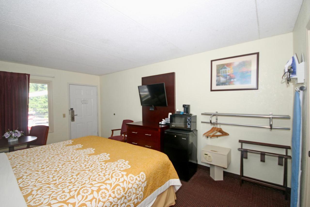 Hamilton Inn Jonesville I-77 Eksteriør bilde