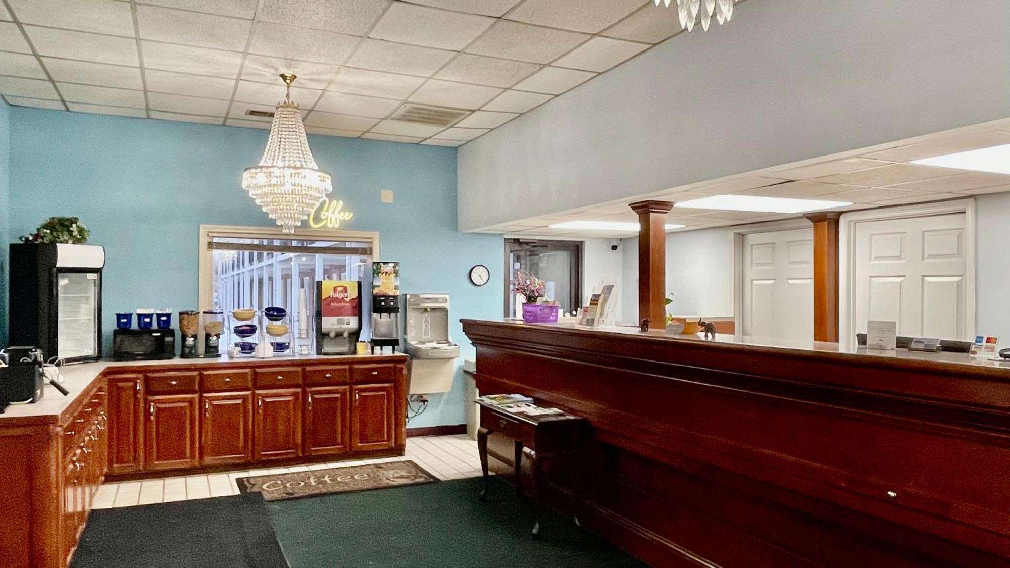 Hamilton Inn Jonesville I-77 Eksteriør bilde