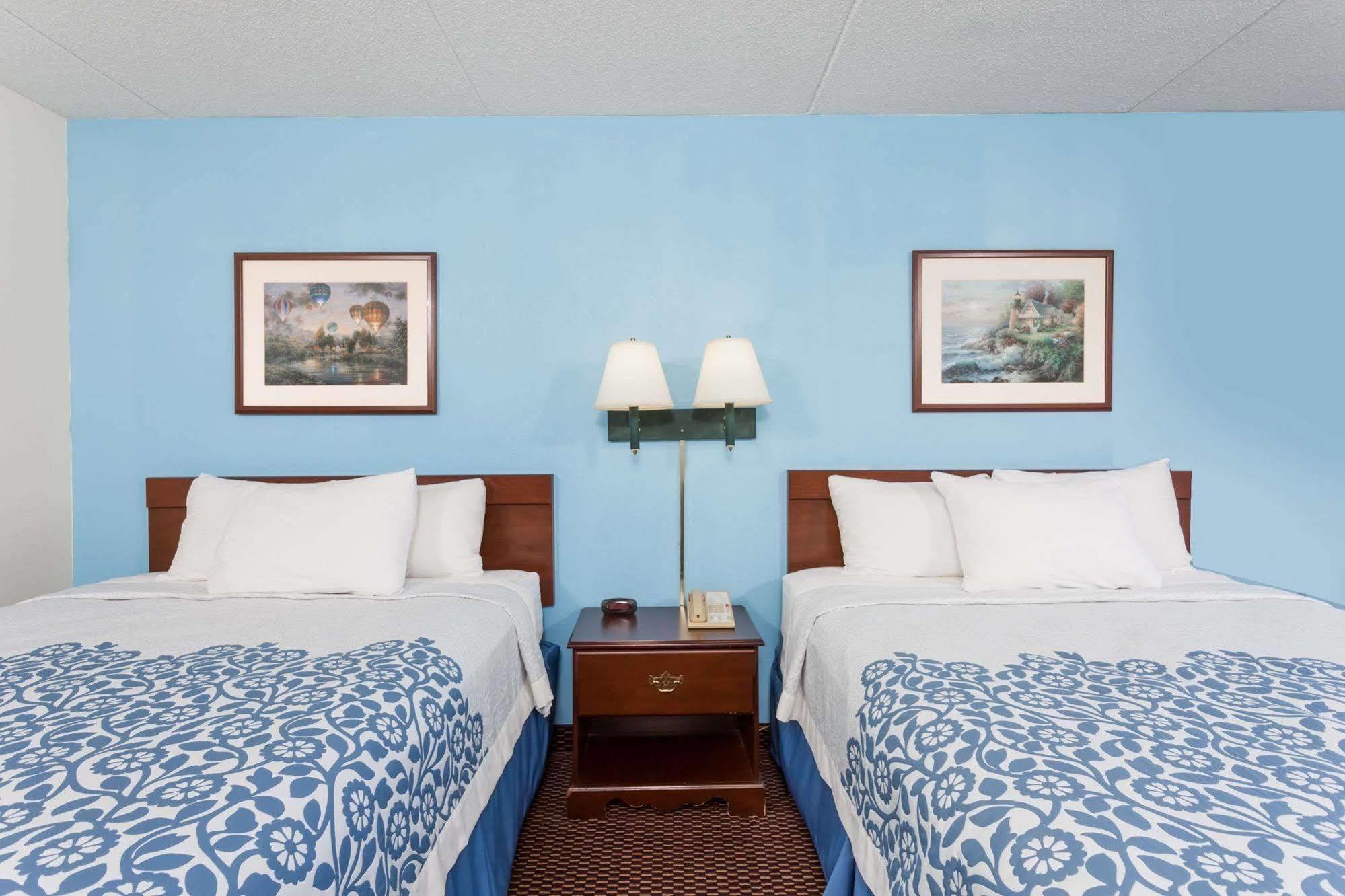 Hamilton Inn Jonesville I-77 Eksteriør bilde