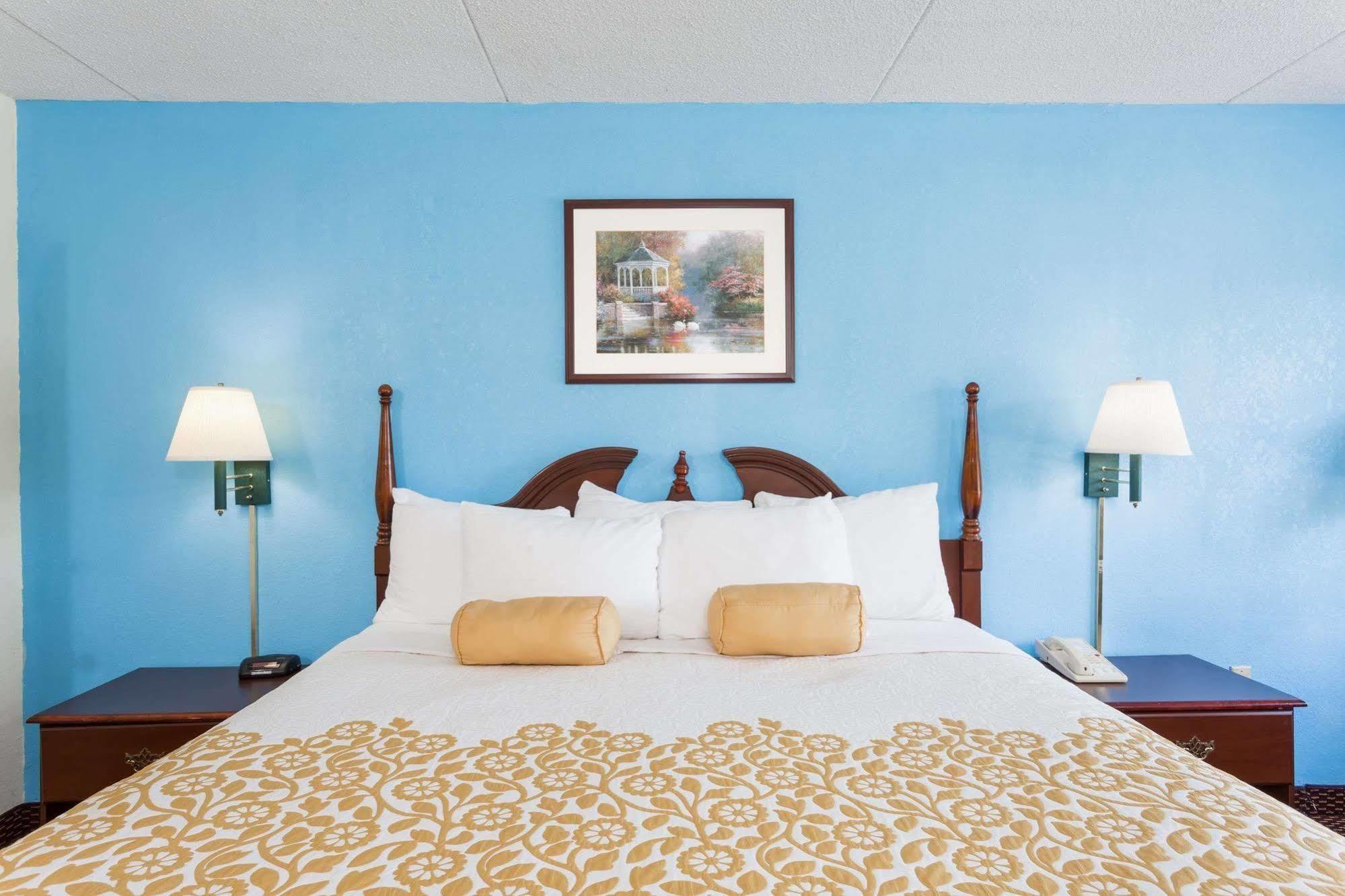 Hamilton Inn Jonesville I-77 Eksteriør bilde